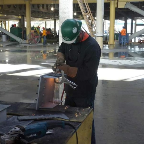 Meet your Posher, Jeff - Picture 1 of 1